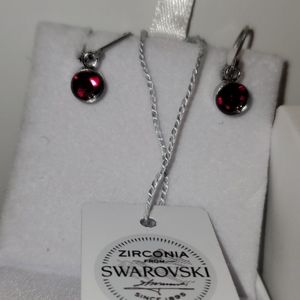 Red Garnet Swarovski Crystal Drop Ear…